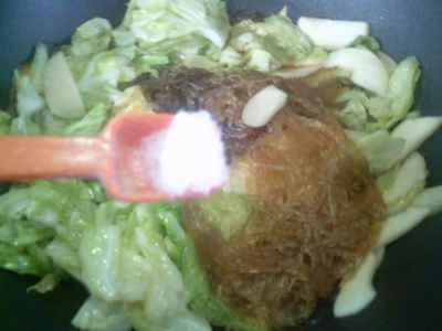 水たけのこ、カリフラワー、春雨の炒め物の作り方：12