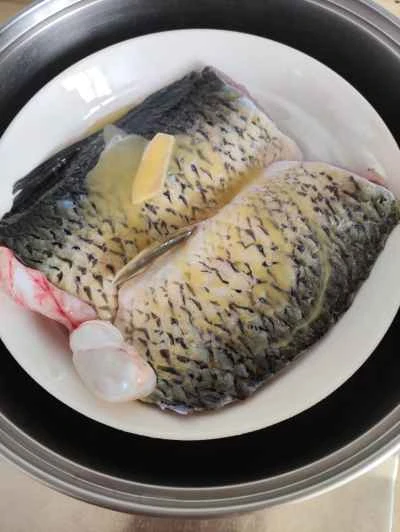 蒸しソウギョの腹身のレシピ手順：5