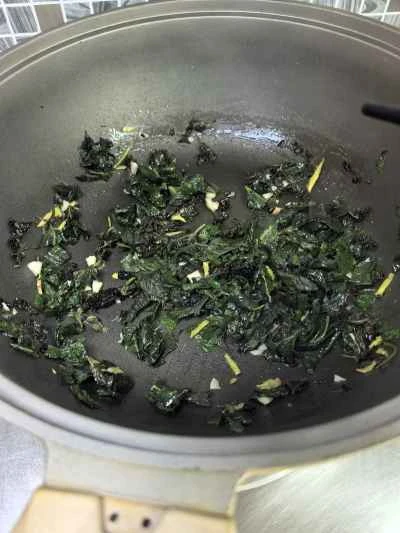 牛肉とエゴマの炒め物の作り方：2