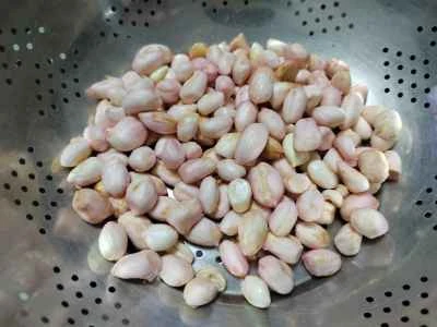 ピーナッツと大豆の煮込み豚肉の作り方：2