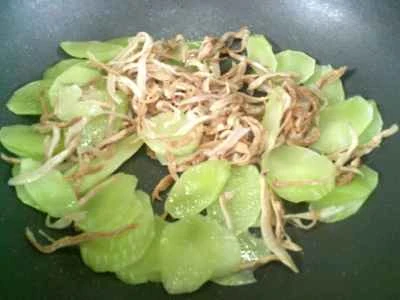 千切りキャベツとレタスの炒め物の作り方：5