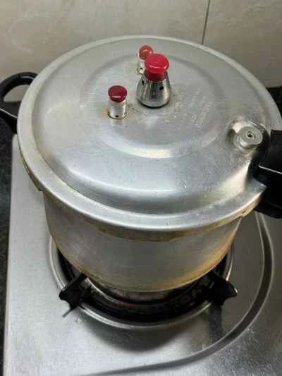 イカ入り豚バラ肉の煮込みの作り方：10