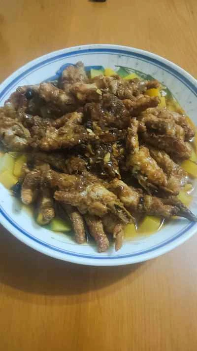 黒豆ソースの蒸し鶏の足のレシピ