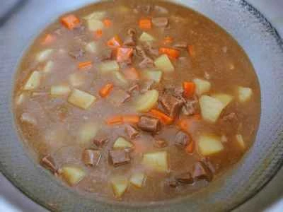 ジャガイモ入りビーフシチューの作り方：7