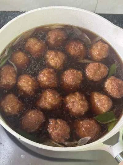 煮込んだライオンの頭のミートボールのレシピ手順：16