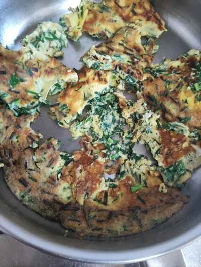 チャイブ入りスクランブルエッグの作り方：6