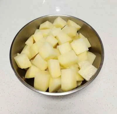 キャラメリゼポテトの作り方：1