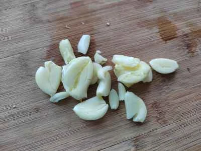 ササゲと牛肉の炒め物の作り方：2