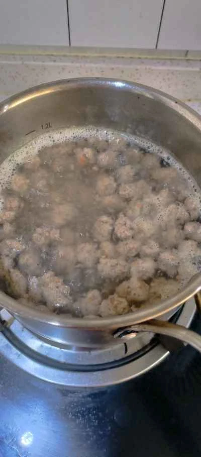 ヤムイモと牛肉の団子を作る手順：5