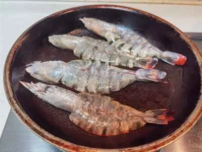 ガーリックブラックタイガーシュリンプのレシピ手順：5