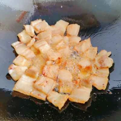 辛いキムチ炒めポテトスライスの作り方：1