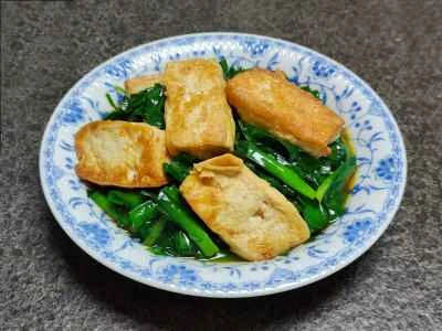 ニラと豆腐の炒め物のレシピ