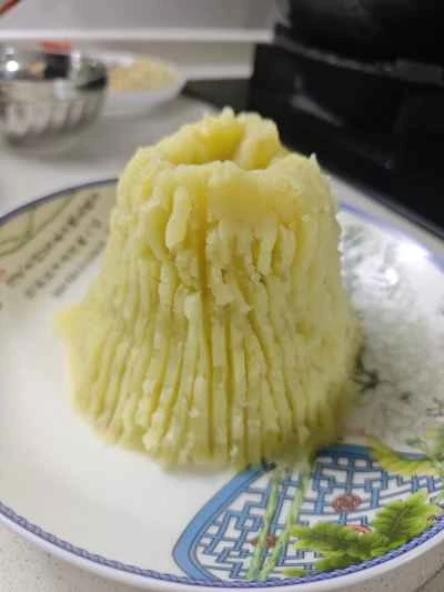 ボルケーノマッシュポテトのレシピ手順：1
