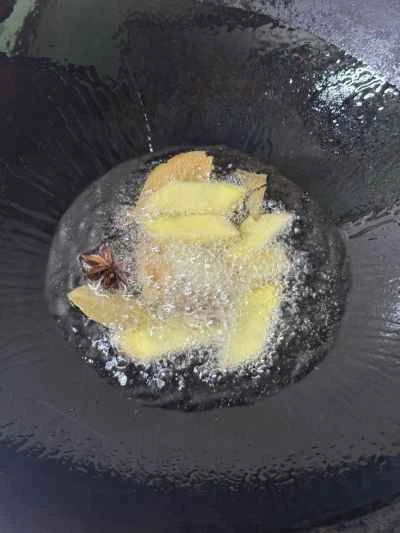 豚足と鶏足の煮込み（大きな手で小さな手を握る）レシピ手順：4