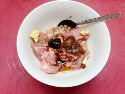 もち米入り蒸し豚スペアリブの作り方：3