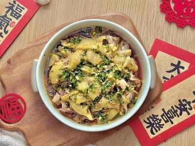 ネギ油で味付けした鶏肉の細切りのレシピ