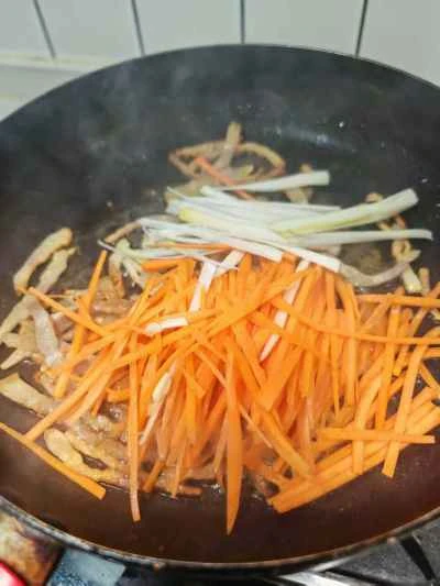 水たけのこの炒め物の作り方：5