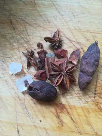 豚バラ肉の煮込みレシピの手順：1