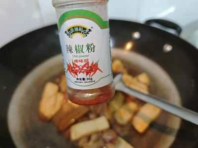 豚肉と乾燥豆腐の炒め物を作る手順：10