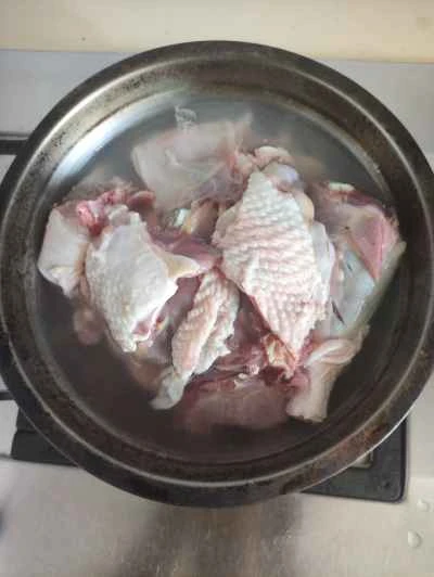 生姜と栗のチキンの作り方：3