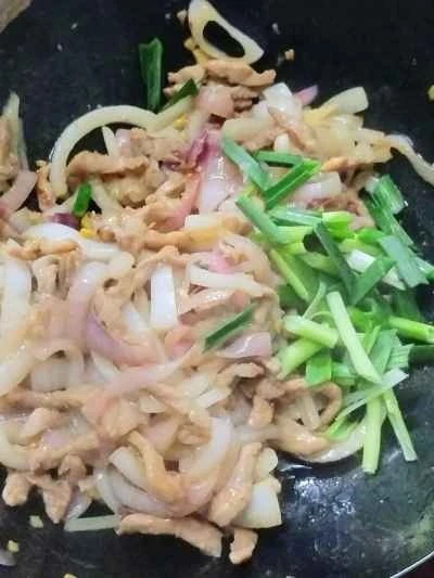 玉ねぎと細切り豚肉の炒め物の作り方：10
