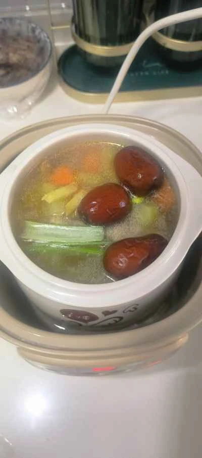 ナツメを使った鶏手羽先の煮込みの作り方：4