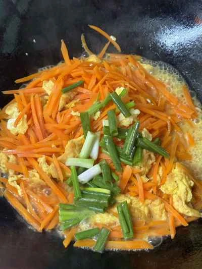 にんじんと卵の炒め物の作り方：10