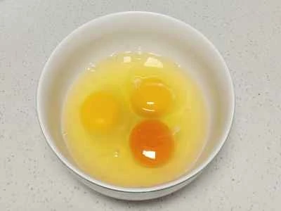 ピーマンオムレツの作り方：1