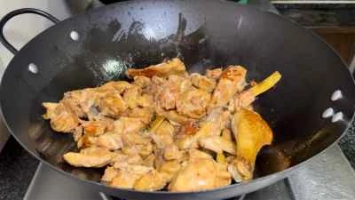 松茸入り鶏肉の煮込みの作り方：7