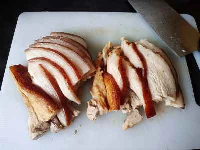 自家製豚バラ肉の煮込みとマスタードグリーンの塩漬け レシピ手順：7