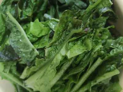 レタスと混ぜたゴマソースの作り方:1