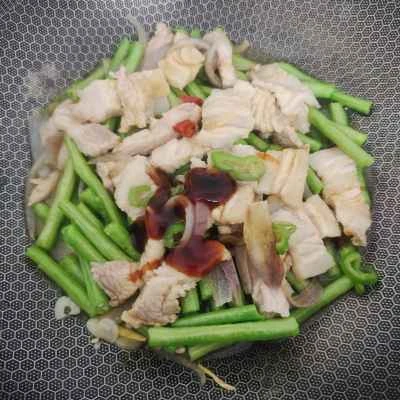 黒山豚とインゲンの炒め物の作り方：7
