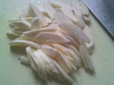 水竹を使ったランチョンミート炒めの作り方：3