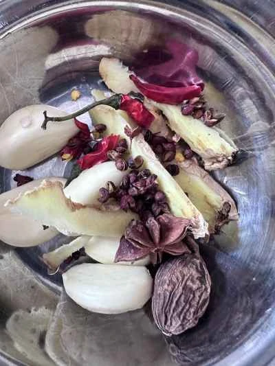 大豆入り牛スペアリブの煮込みの作り方：2