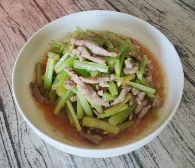 細切り豚肉とセロリの炒め物の作り方：8