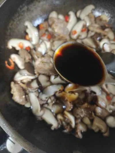 きのこ肉炒めの作り方：6