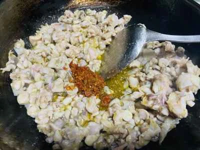 ピクルスにしたウシガエルの唐辛子漬けの作り方：9