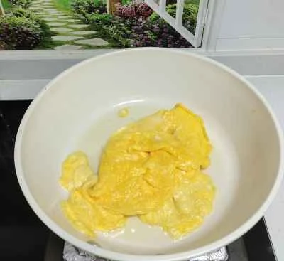 野菜入りスクランブルエッグの作り方：3