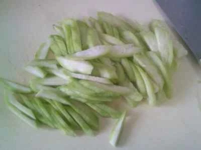 干しエビとヘチマの炒め物の作り方:3