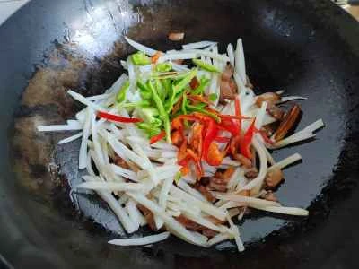 レンコンと豚肉の煮込み炒めの作り方：6