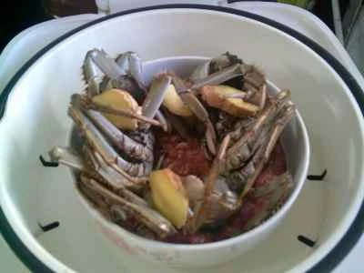 ひき肉入り蒸し毛ガニの作り方：10