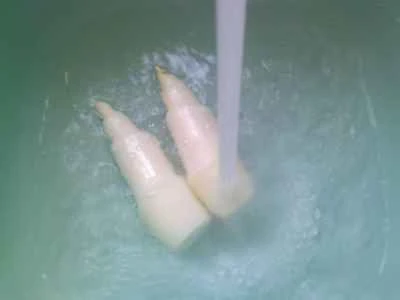 水たけのこの漬物とエビ炒めの作り方：2