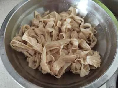 乾燥豆腐シートとアマランサスの炒め物の作り方：2