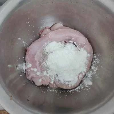 豚腸とキャベツのピクルス炒めの作り方：1