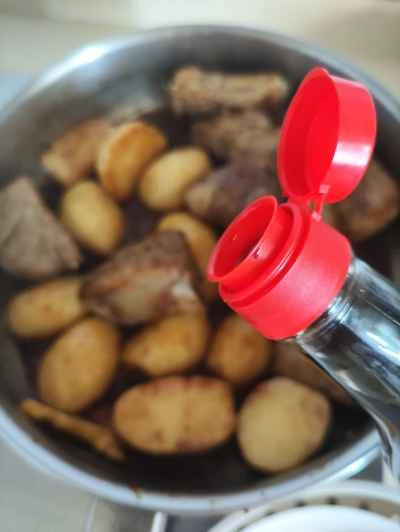 タロイモ入り蒸し豚スペアリブの作り方：5