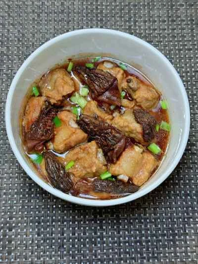 アミガサタケ入り蒸し豚スペアリブの作り方：11