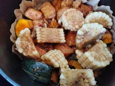 野菜とフルーツと一緒にローストした鶏むね肉：5つのステップ