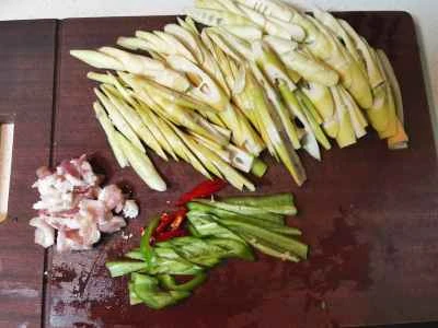 新鮮なタケノコ炒めの作り方：2