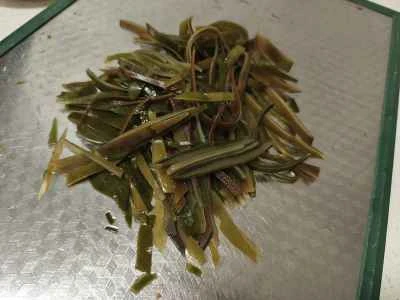 セロリの葉と昆布の炒め物の作り方：4