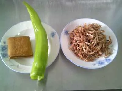 千切りキャベツとピーマン、干し豆腐の炒め物の作り方：1